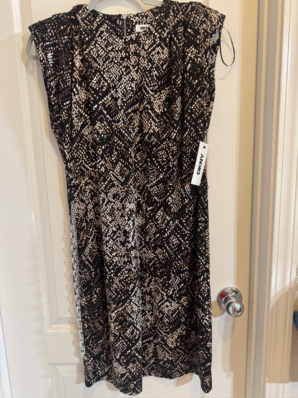 DKNY Black and White Patterned Cap-Sleeve Dress